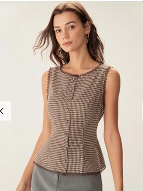 Rihoas Brown Gingham Sleeveless Button-Front Top